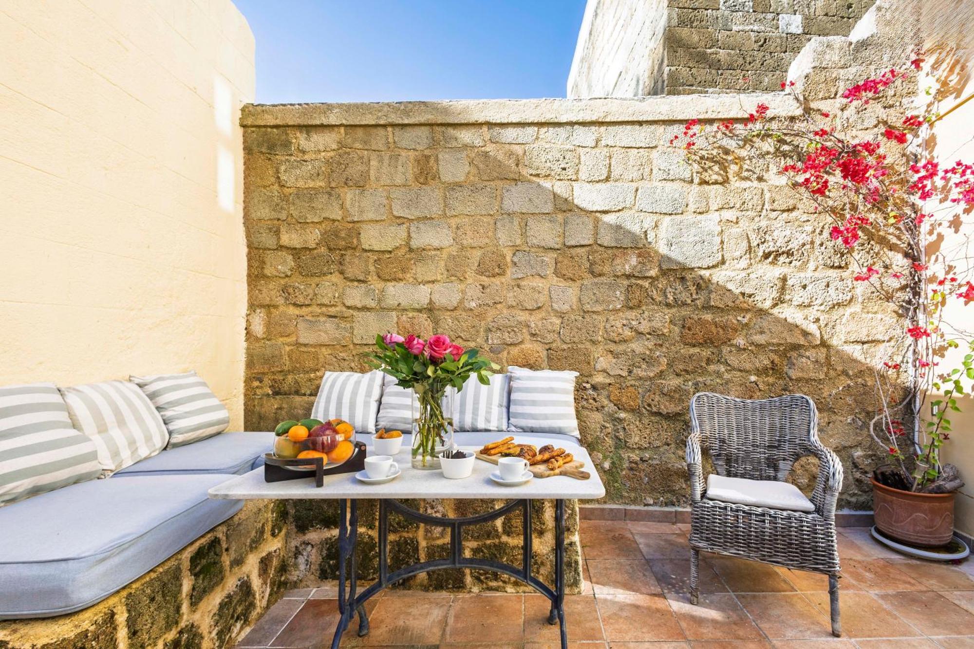 Maison Roxanne & Maisonette In Medieval City By Rhodes4Vacation Rhodes City Bagian luar foto